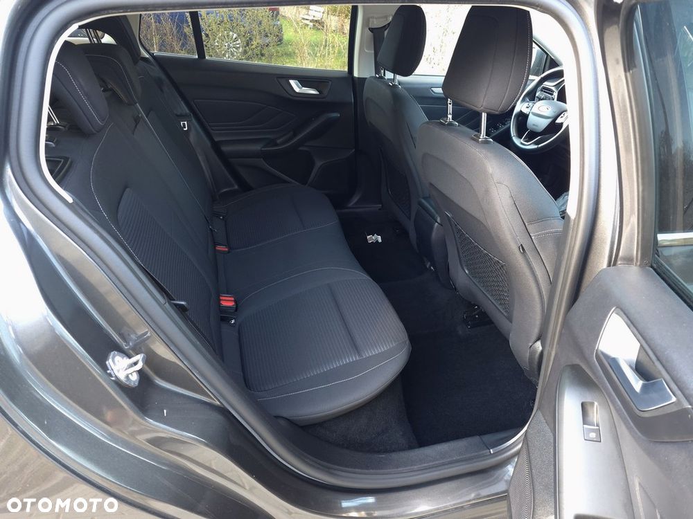 Ford Focus 2.0 EcoBlue Titanium - 9