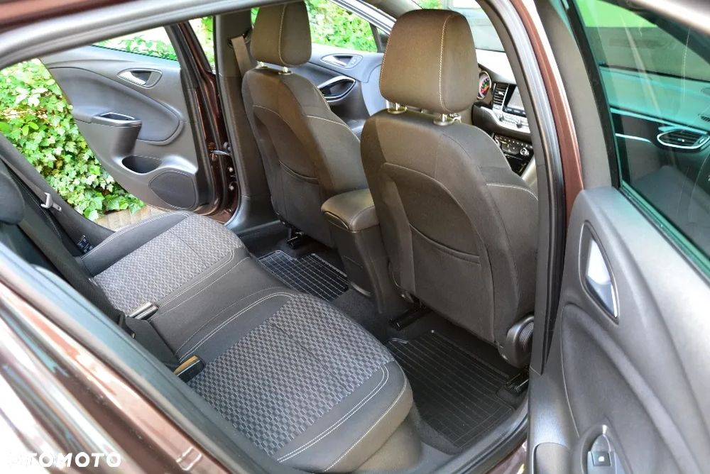 Opel Astra 1.4 Turbo Dynamic - 22