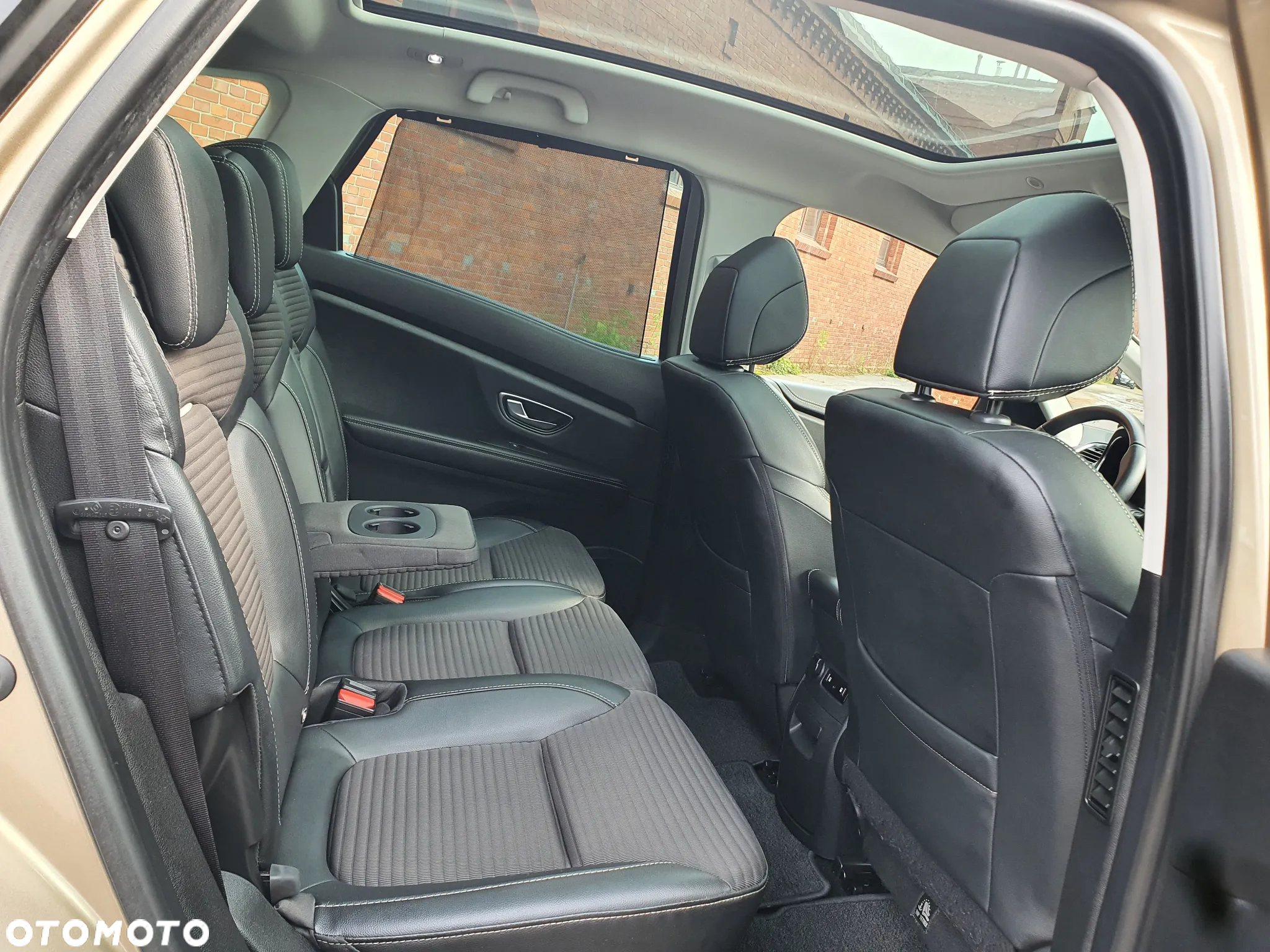 Renault Scenic TCe 140 GPF INTENS - 12