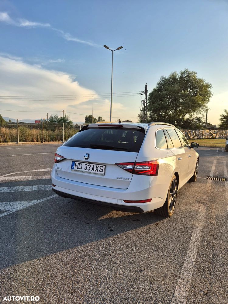 Skoda Superb 2.0 TDI DSG Ambition - 7