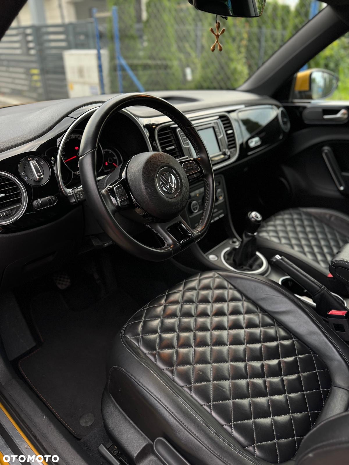 Volkswagen Beetle - 22