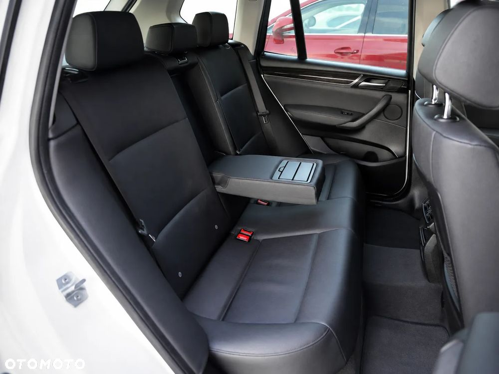 BMW X3 xDrive28i Sport-Aut Advantage - 16