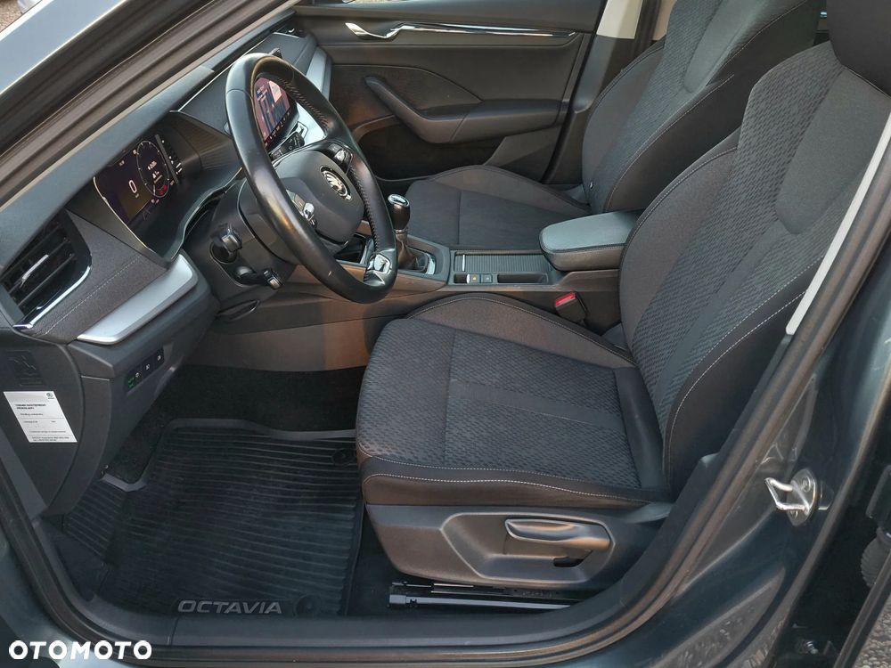Skoda Octavia 1.5 TSI ACT Style - 25
