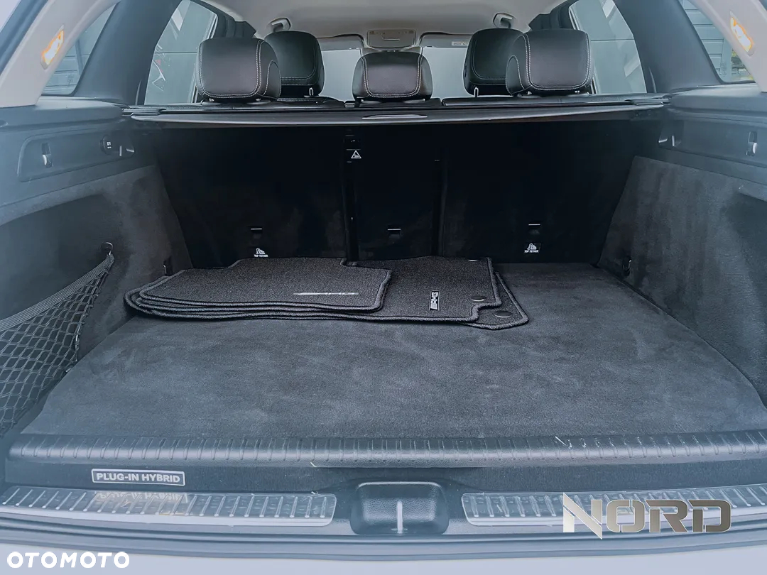 Mercedes-Benz GLC 350 e 4Matic 7G-TRONIC AMG Line - 23