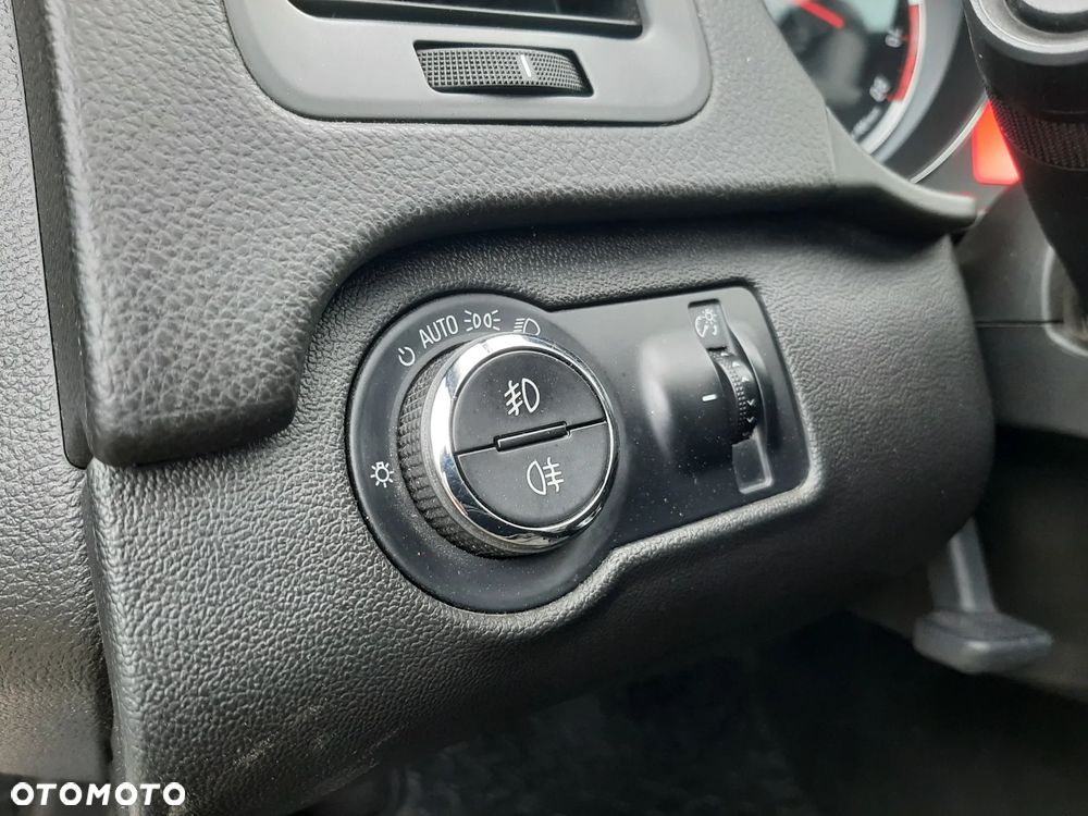 Opel Insignia 1.4 Turbo ecoFLEXStart/Stop Business Edition - 16