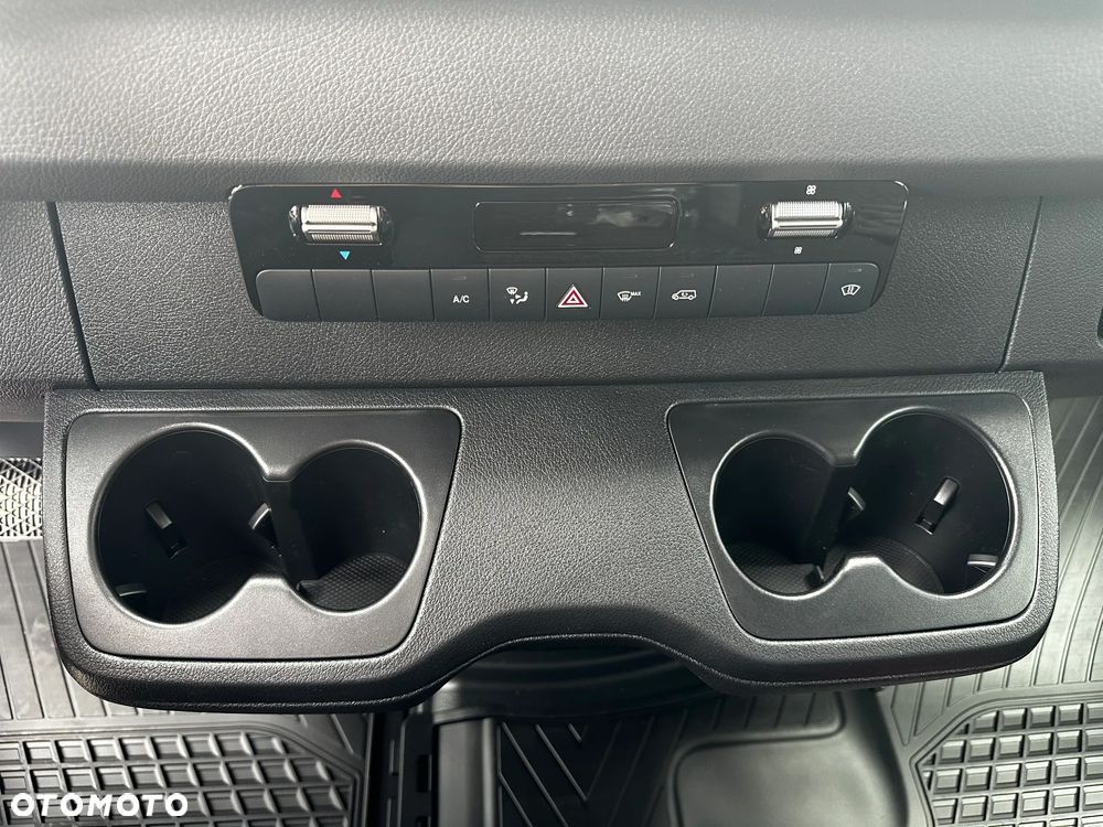 Mercedes-Benz Sprinter - 27