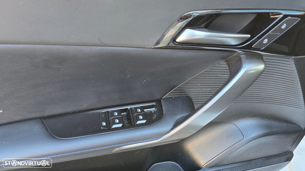 MG MG4 64 kWh Luxury - 8