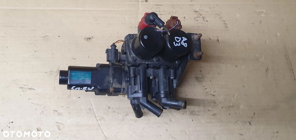 Dodatkowa pompka obiegu wody elektrozawór Audi A8 D3 4.2 TDI 4E0959617C - 1