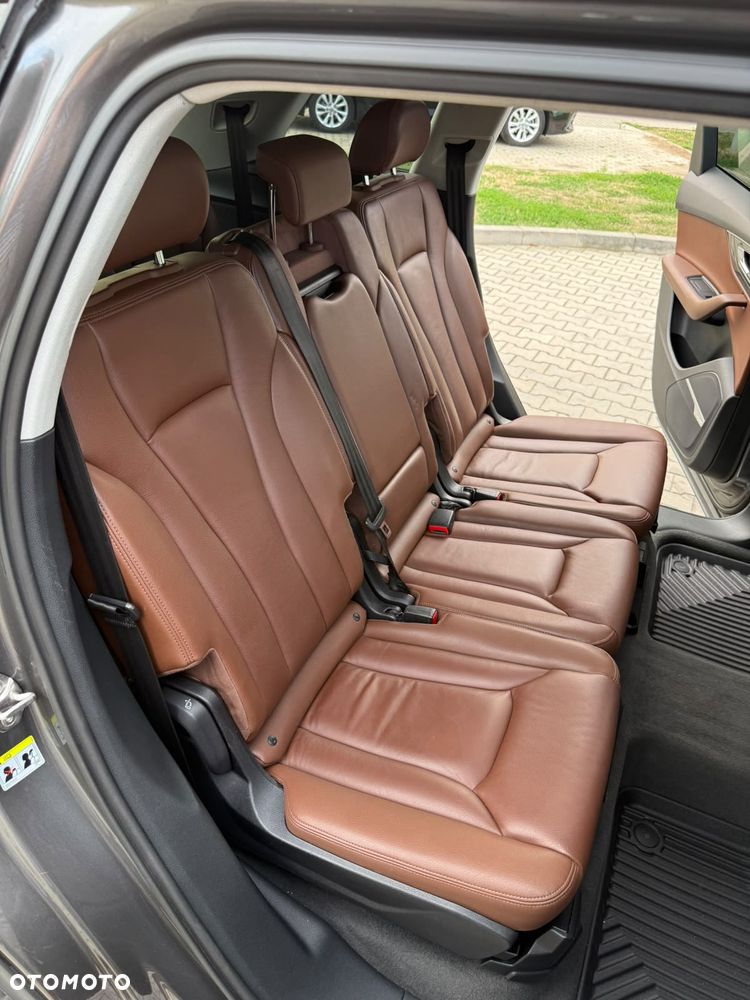 Audi Q7 - 15