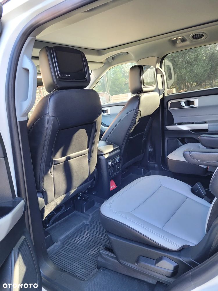 Ford Explorer - 9