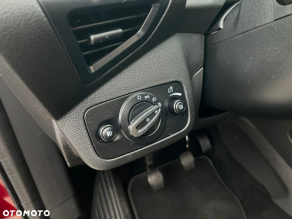 Ford Kuga - 32