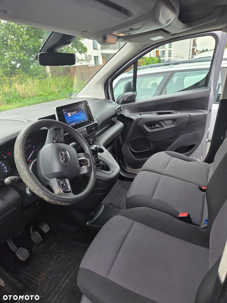 Toyota Proace City - 7