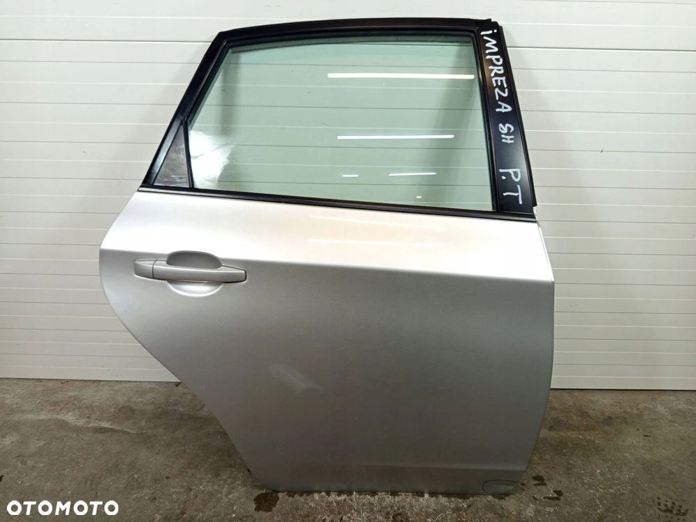 DRZWI PRAWY TYŁ PRAWE TYLNE SUBARU IMPREZA III GH - 1