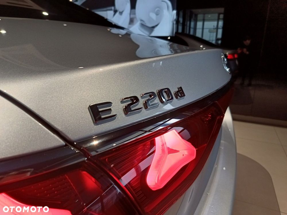 Mercedes-Benz Klasa E - 11