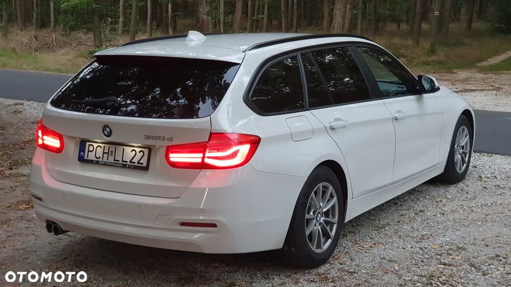 BMW Seria 3 320d Touring - 8