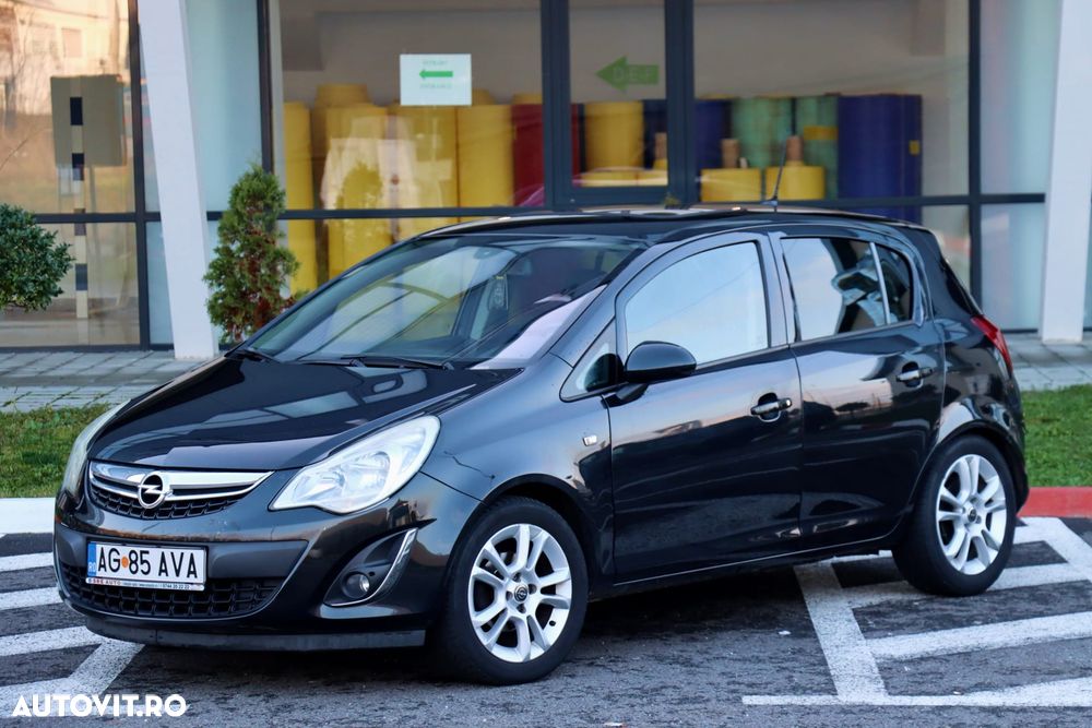 Opel Corsa 1.3 CDTI DPF Cosmo - 1