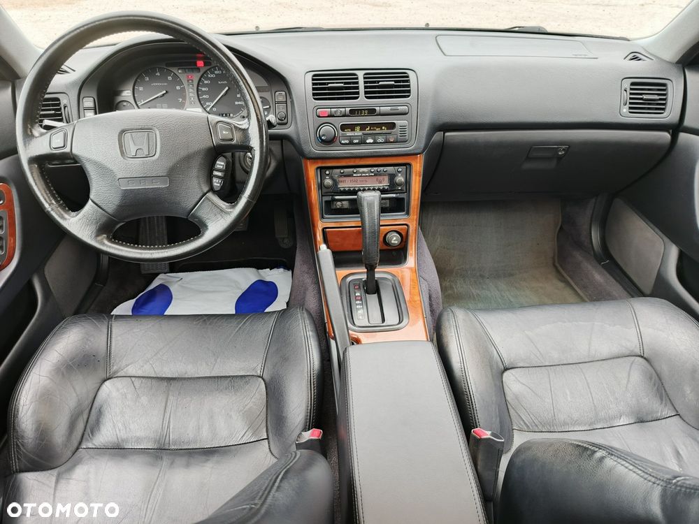 Honda Legend 3.2 - 10