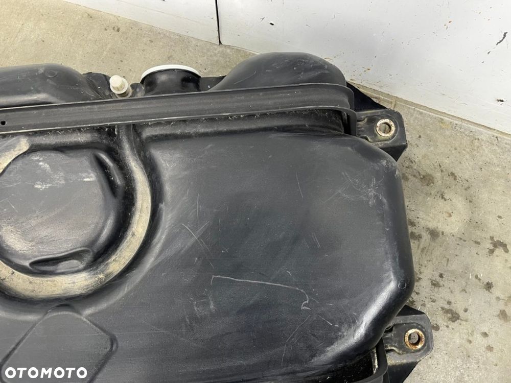 Zbiornik paliwa Renault Trafic III 3 Vivaro B Primastar II NV300 Talento bak 172017757r 9345804 - 10