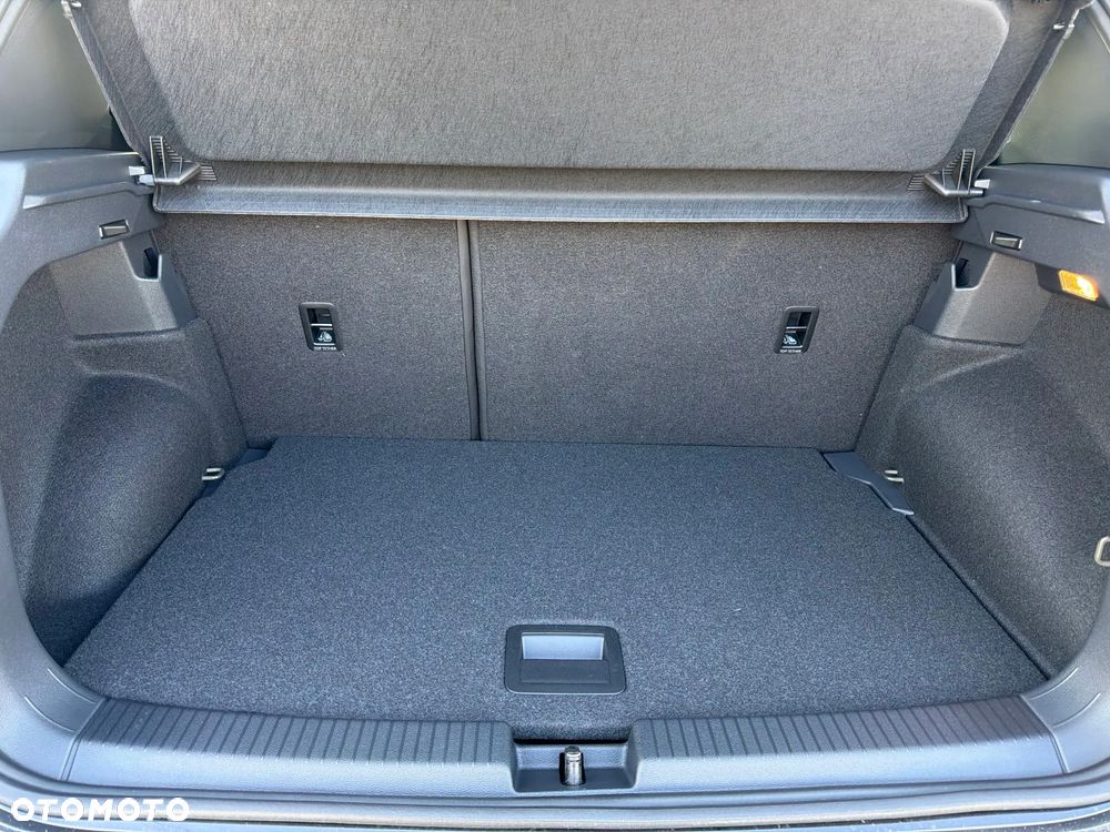 Volkswagen T-Cross 1.0 TSI R-Line Plus DSG - 18