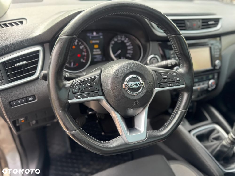 Nissan Qashqai 1.2 DIG-T N-Vision EU6 - 16