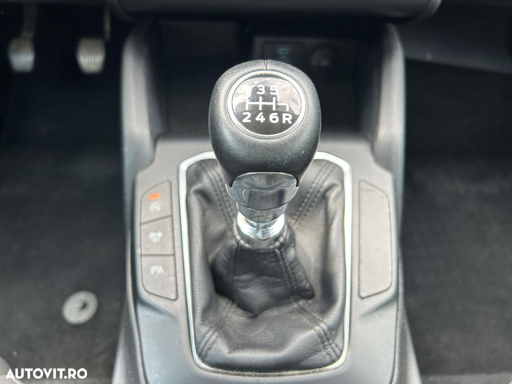 Ford Focus 1.0 EcoBoost Connected - 13