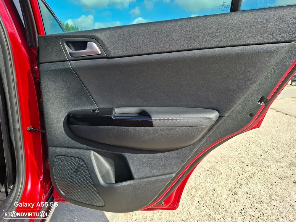 Kia Sportage 1.6 CRDI ISG MHEV Tech - 27