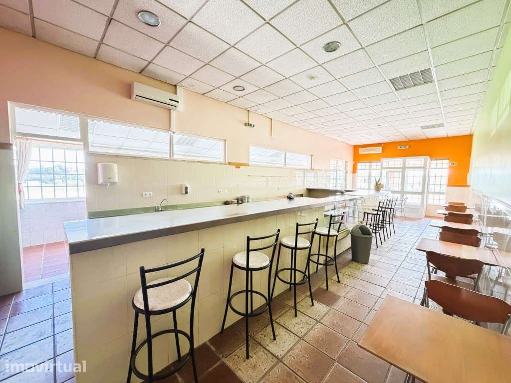 Quinta com 15.040m² perto de Óbidos e Caldas da Rainha - Restaurant... - Grande imagem: 4/37