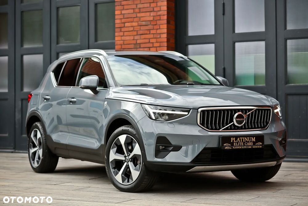 Volvo XC 40 B4 AWD Plus Bright - 6