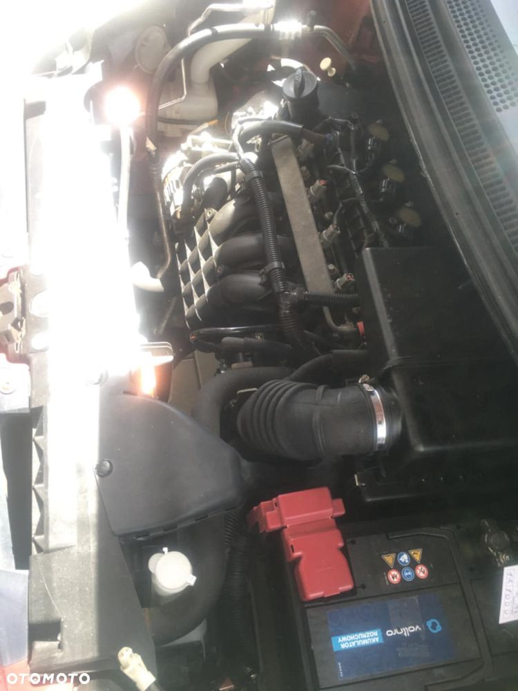 Mitsubishi Colt - 8