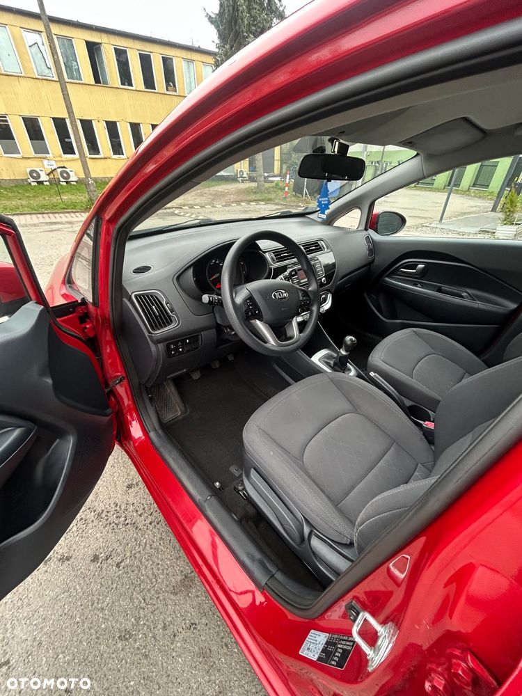 Kia Rio 1.2 Business Line - 4