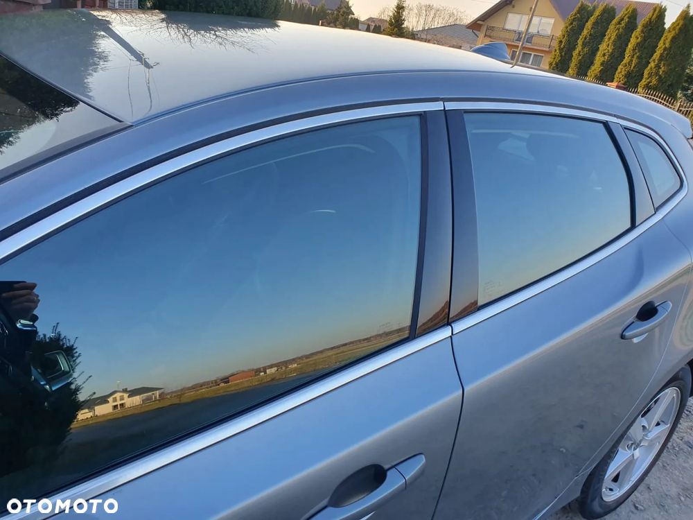 Volvo V40 D4 Drive-E Momentum - 15
