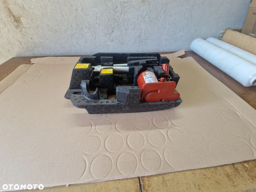 LEWAREK KLUCZ ZESTAW NAPRAWCZY RENAULT MASTER IV - 12