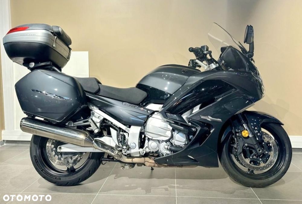 Yamaha FJR - 3