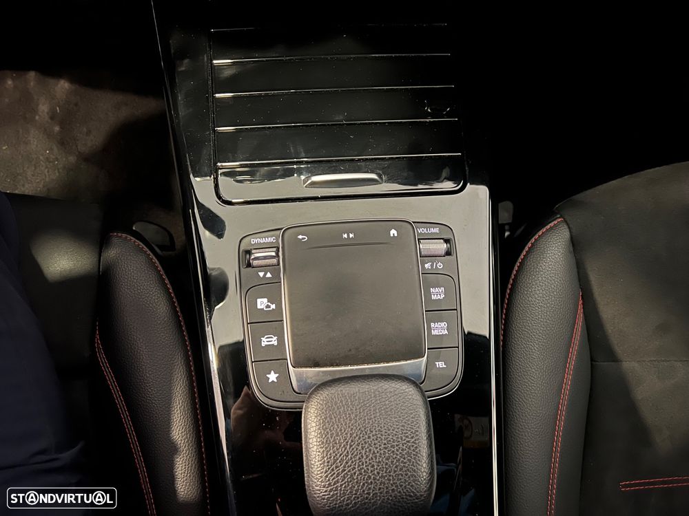 Mercedes-Benz A 250 e 8G-DCT Advanced AMG Line - 24