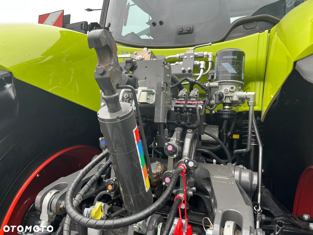Claas AXION 830 CMATIC FOCUS - 9