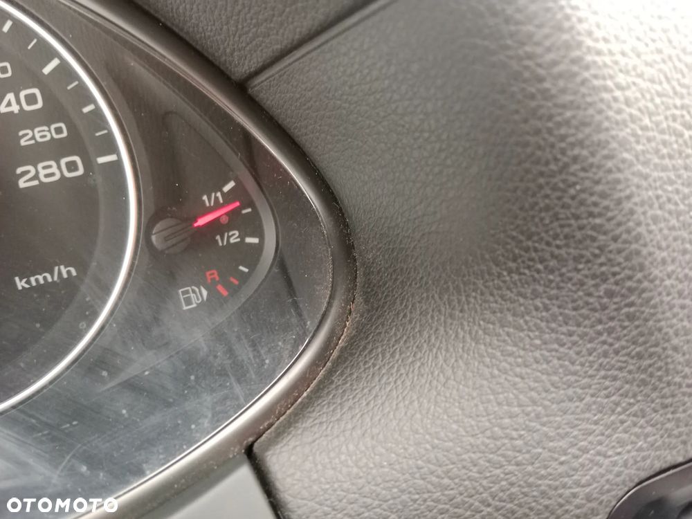 Audi Q5 3.2 FSI Quattro S tronic - 24