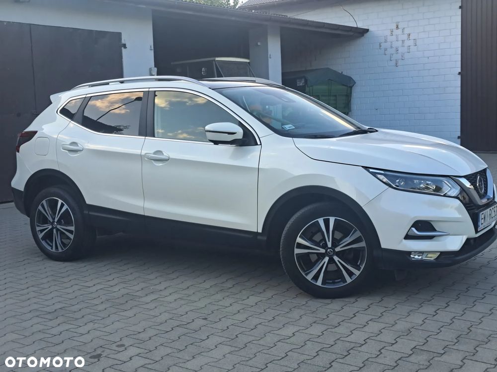 Nissan Qashqai 1.3 DIG-T N-Connecta - 2