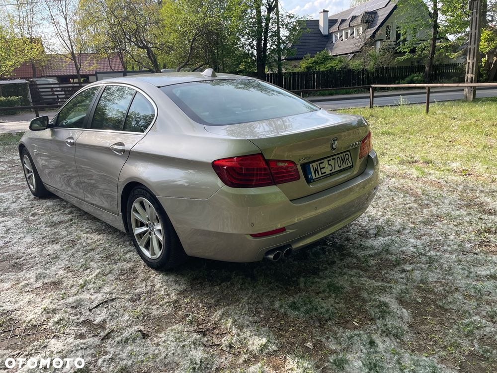 BMW Seria 5 525d xDrive - 6