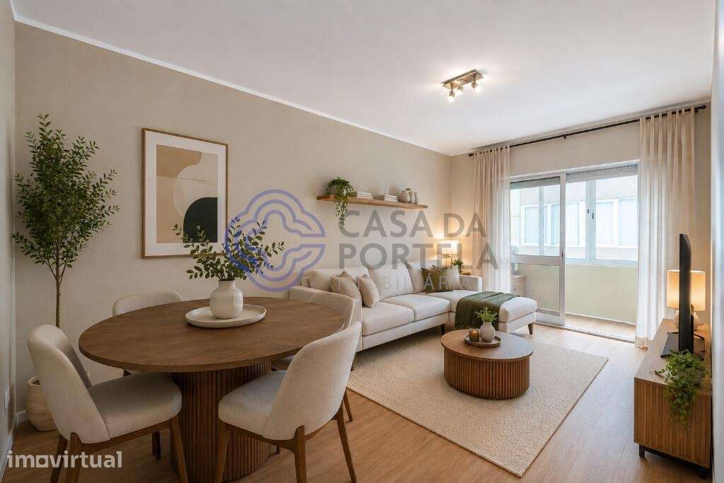 Apartamento T2 com Varanda e Garagem - Foz - Grande imagem: 5/36