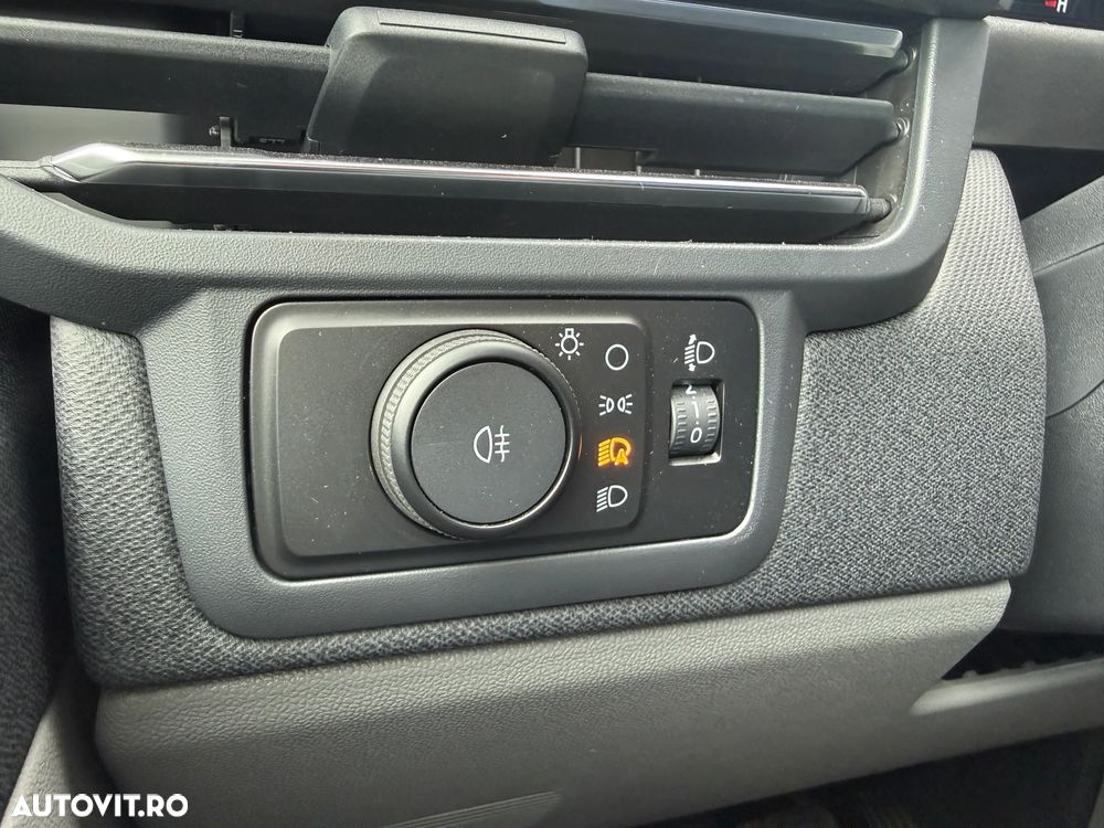 Ford Tourneo Custom - 21