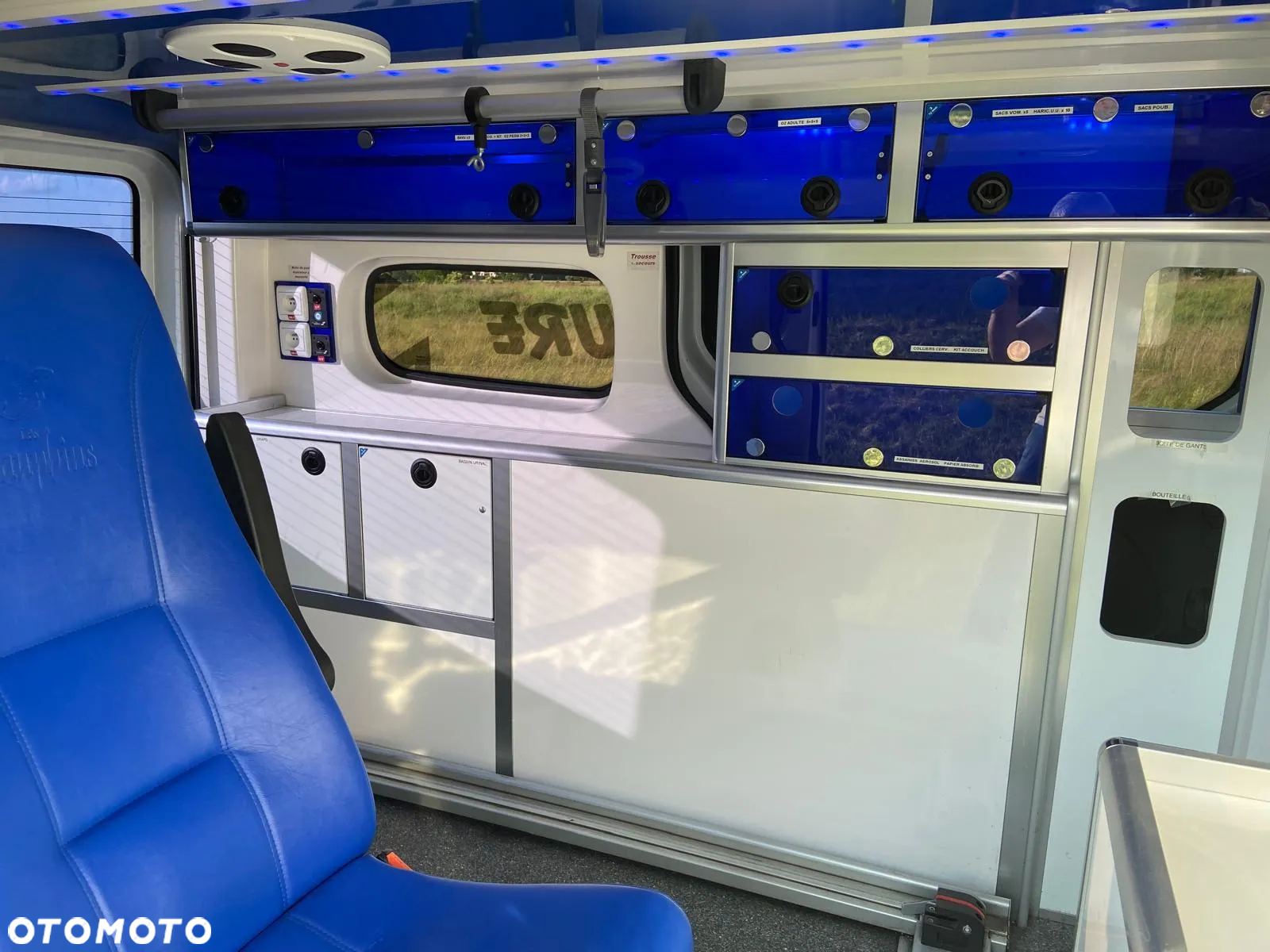 Opel Ambulans Karetka vivaro - 17
