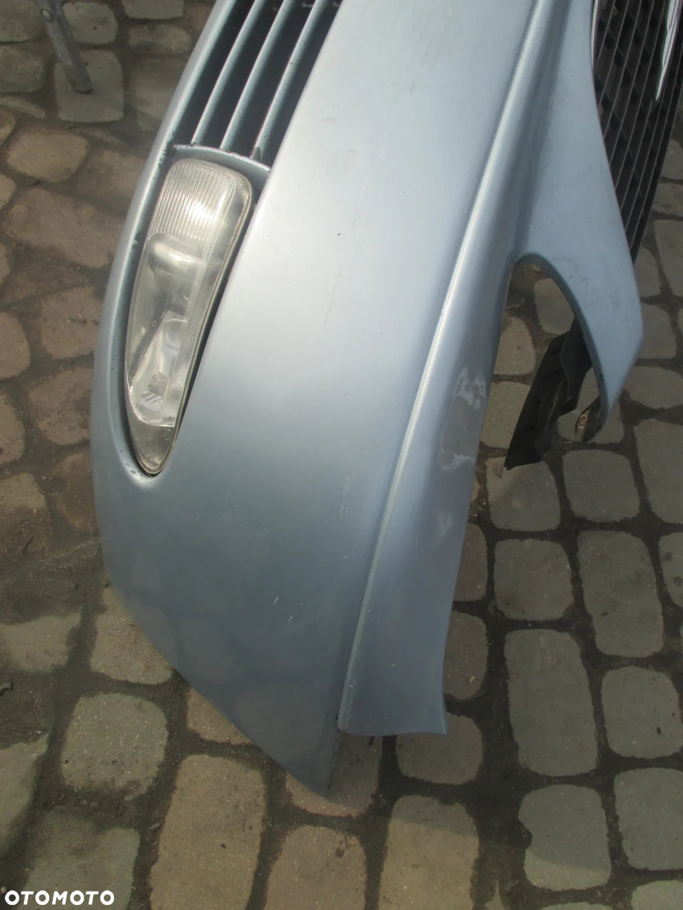 zderzak Voyager + grill - 5