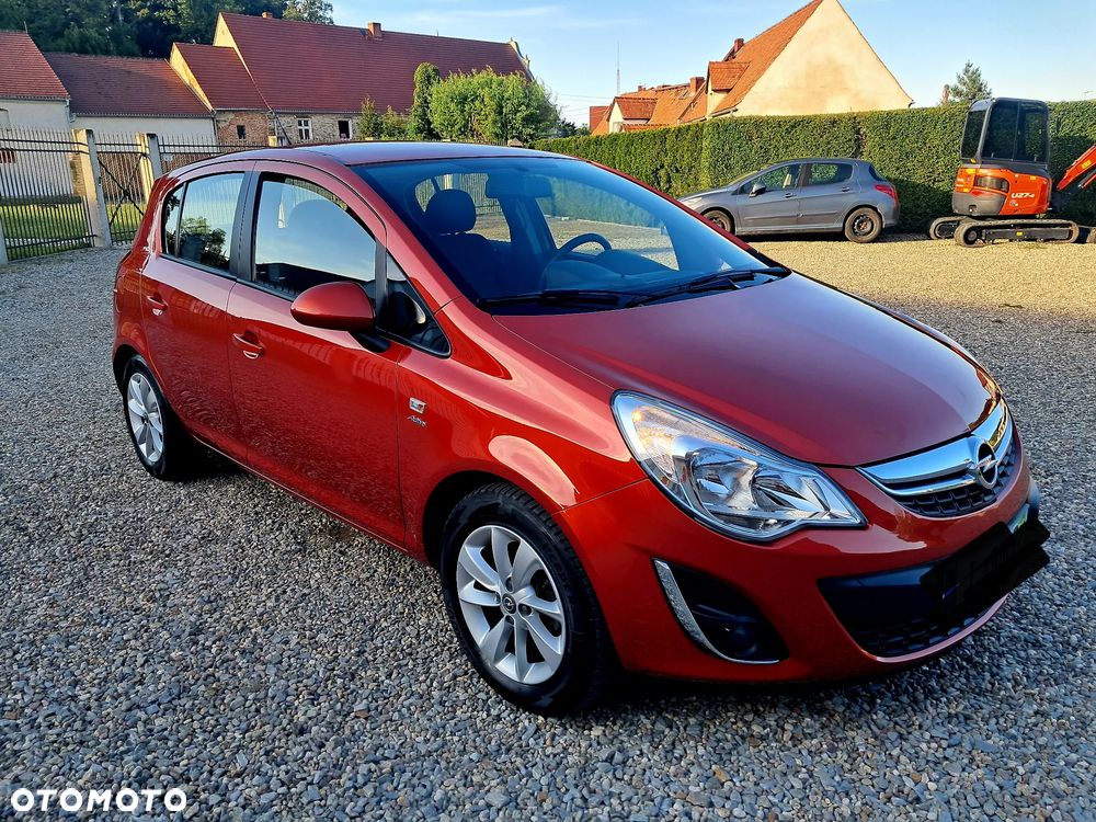 Opel Corsa 1.4 16V Cosmo - 3