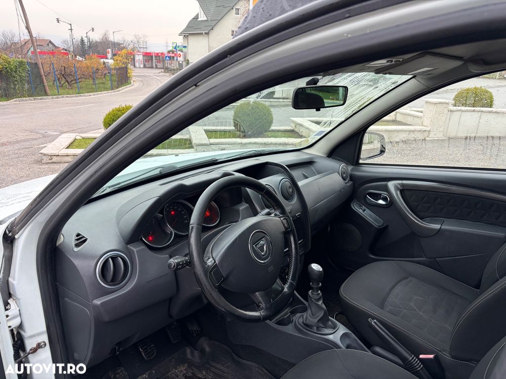 Dacia Duster dCi 110 FAP 4x4 Prestige - 8