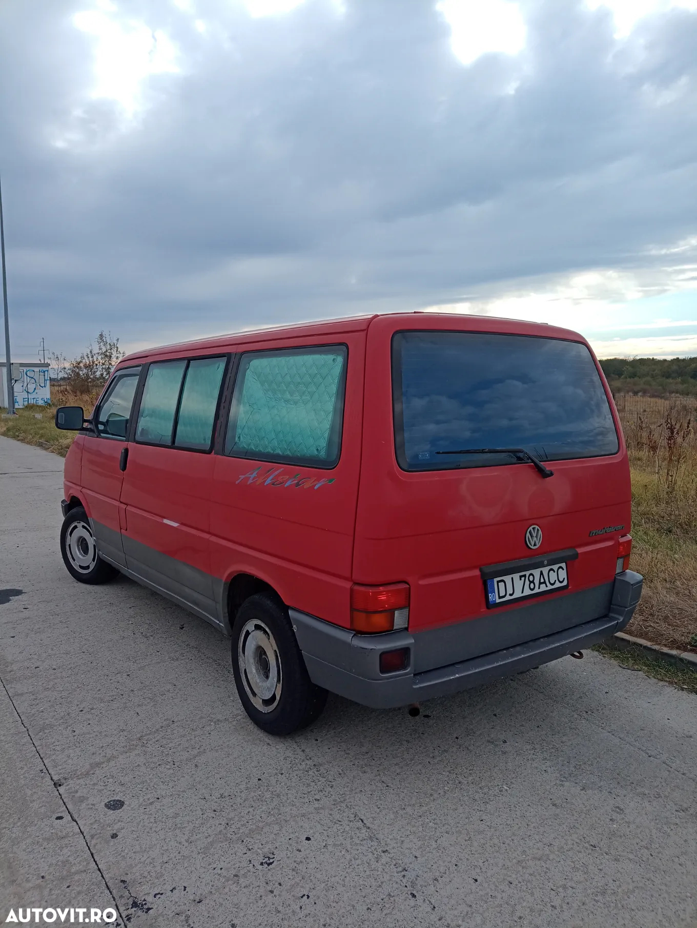 Volkswagen Multivan - 5