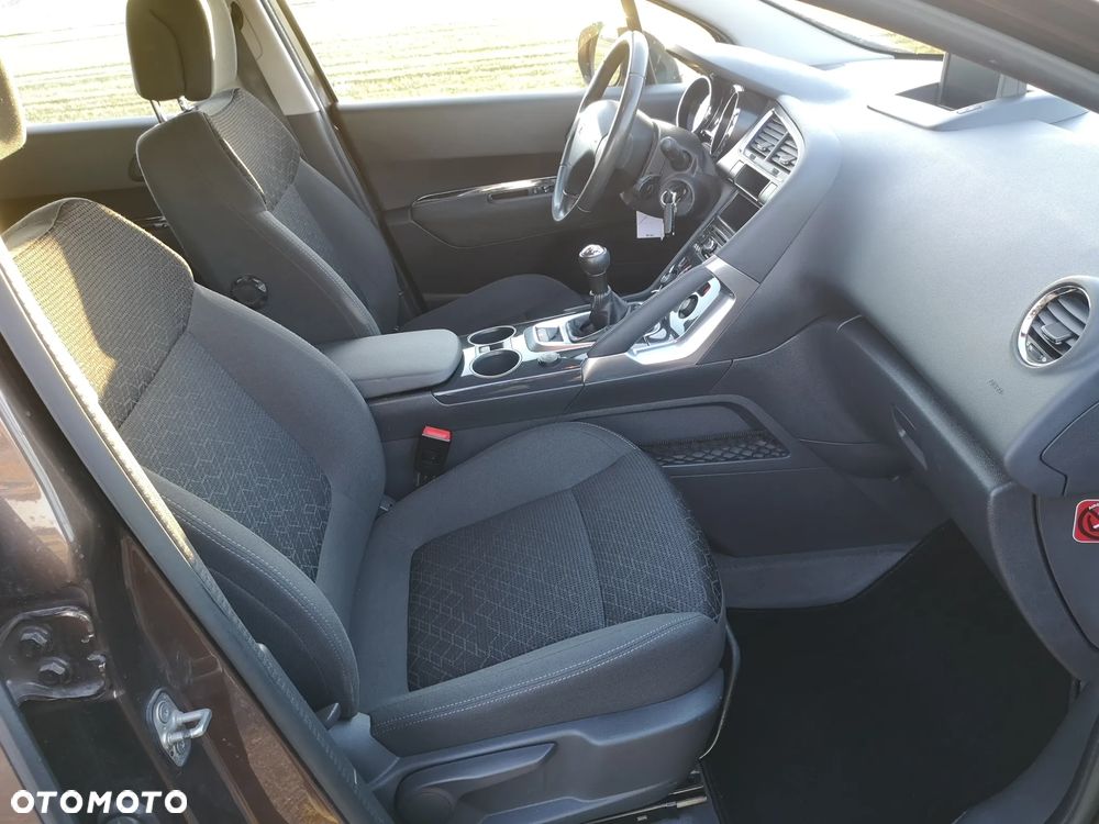 Peugeot 3008 120 VTi Premium - 5