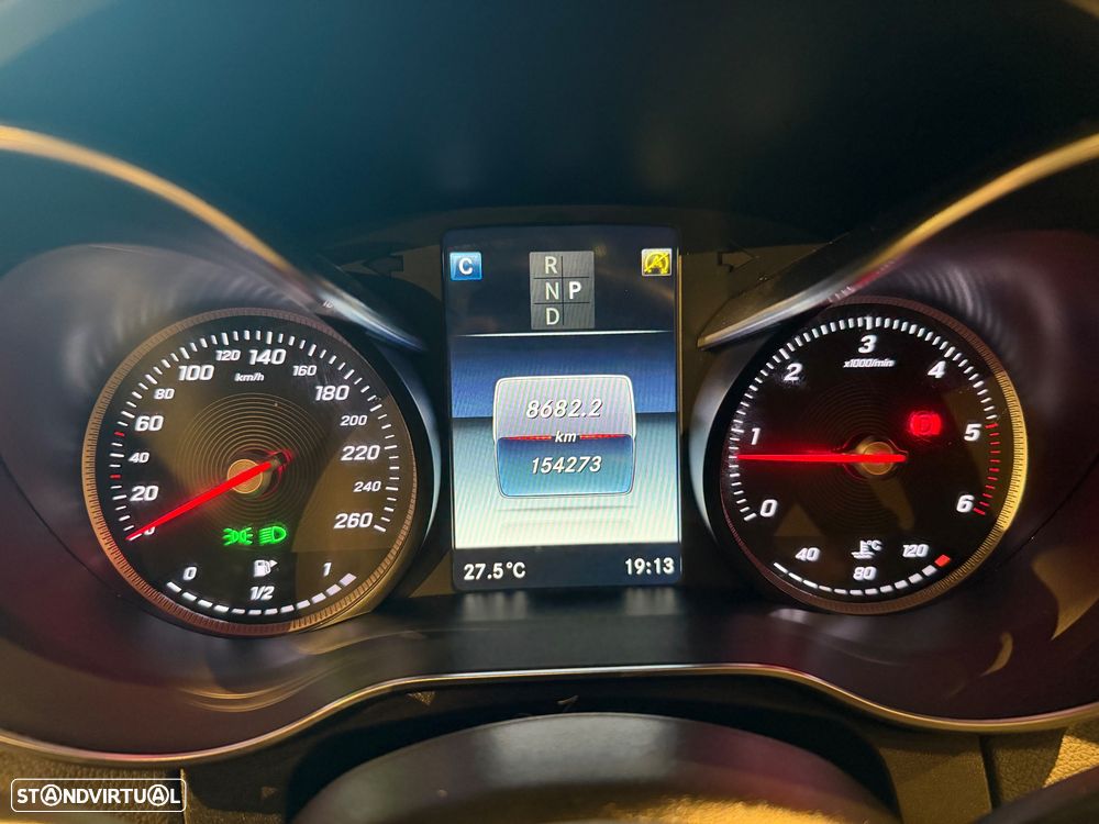 Mercedes-Benz C 250 d 4Matic 9G-TRONIC AMG Line - 32
