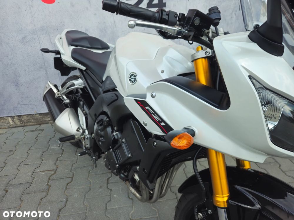 Yamaha FZ - 11