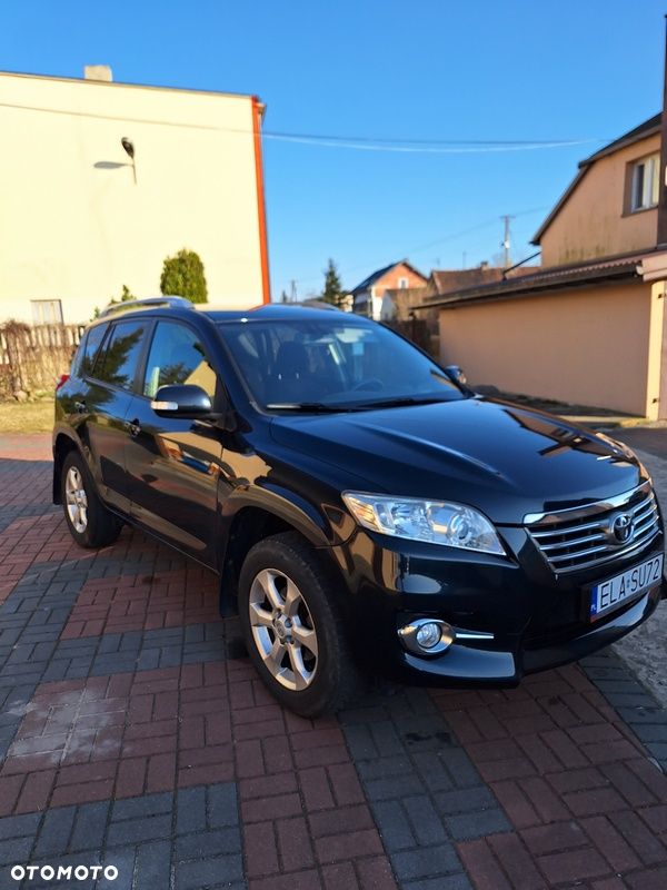 Toyota RAV4 - 4