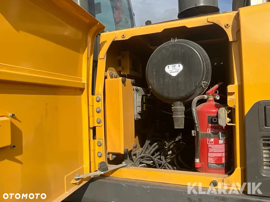 Volvo EC250DL - 10